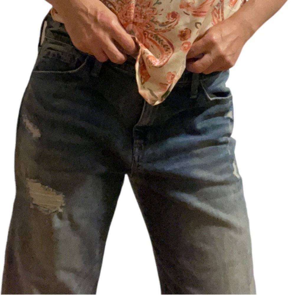 Treasure & Bond Mid Rise Relaxed Distressed Jeans Size 29 - Picture 5 of 9